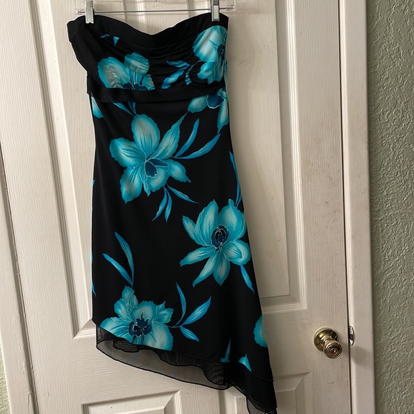 Black and blue dark floral print asymmetrical Y2K strapless dress size medium - Picture 9 of 10